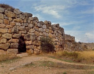 Mykenische Kunst: westliche Treppe, die Zugang zur mykenischen Zitadelle gibt, Stadt Tiryns, um 1200 v. Chr. Griechenland von Mycenaean