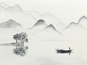Gelassener Bergsee mit Boot