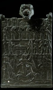 Mesopotamien: Bronze-Beschwörungsplakette gegen die dämonische Gottheit Lamashtu. Darstellung einer Exorzismusszene. Neuassyrische Periode (ca. 1000-612 v. Chr.). 750 v. Chr. Paris, Louvre Museum von Neo Assyrian Neo Assyrian