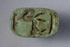 Skarabäus-Siegel, 18.-19. Dynastie, 1540-1186 v. Chr. (Faience)