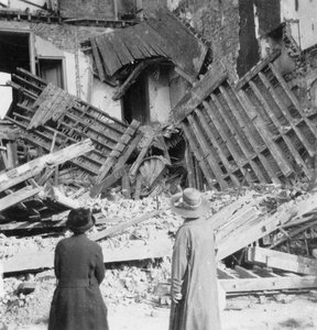 Haus durch eine Bombe zerstört, Armentières, Frankreich, Erster Weltkrieg, um 1914-1918