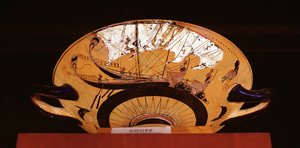 Detail der Außenseite einer attischen schwarzfigurigen Schale, die ein griechisches Segelschiff darstellt, ca. 520 v. Chr.