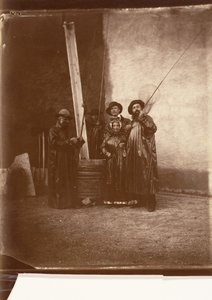 Der Künstler, seine Mutter und Freunde in Angelkleidung von Olympe Aguado