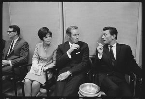 Rock Hudson, Charlton Heston, Laurence Harvey warten auf Prinzessin Margaret
