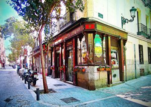Charmantes Madrider Eckcafé