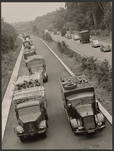 Autobahn im Ruhrgebiet von Paul Wolff