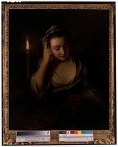 Ein junges Mädchen liest bei Kerzenlicht von Philippe Mercier