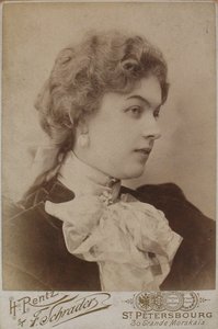 Anastasya Dmitrievna Vyaltseva 1871-1913, Mitte der 1890er von Photo studio H. Rentz and F.