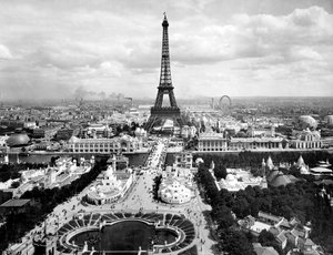 Blick auf den Champs de Mars und den Eiffelturm, Pariser Weltausstellung