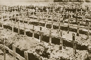 Im Westen nichts Neues: Ein deutscher Friedhof in Frankreich von Photographer German