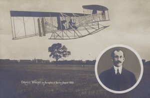 Orville Wright fliegt sein Flugzeug in Berlin, August