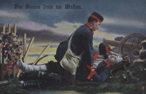 Die Sonne ging im Westen unter: Ein deutscher Soldat tröstet seinen sterbenden Kameraden auf dem Schlachtfeld