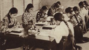Japanische Schulkinder im Unterricht von Photographer Japanese