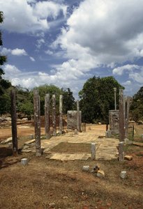Reliquienkammer, Mihintale, nahe Anuradhapura, Sri Lanka von Blaise Nicolas Le Sueur