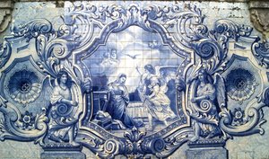 Dekoratives Paneel, das die Verkündigung darstellt, Lamego, Portugal. 1738 (Keramikfliesen)