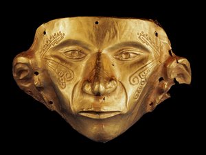 Präkolumbianische Maske aus dem Archäologischen Park von Tierradentro, Alto de San Andres in Kolumbien (Gold) von Pre Columbian Pre Columbian