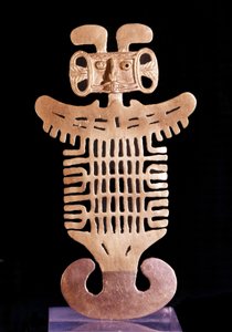 Präkolumbianische Kunst: Anthropomorpher Anhänger. Schmuck der Tolima-Kultur (Region Kolumbien) aus geformtem Gold, hergestellt zwischen dem 5. und 10. Jahrhundert von Pre Columbian Pre Columbian