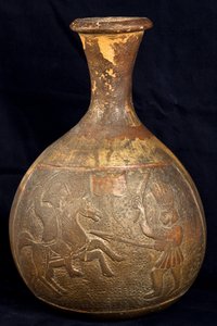 Flasche, die einen Kampf zwischen einem Reiter und einem Krieger zu Fuß darstellt von Precolombian Precolombian
