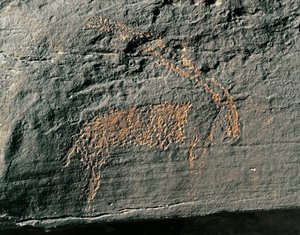 Prähistorie, Felskunst: Grabstein mit Darstellung einer Antilope von Prehistoric Prehistoric