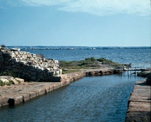 Ansicht des Kothons auf der Insel Mozia, einer alten punischen Stadt, die im 8. Jahrhundert v. Chr. gegründet wurde