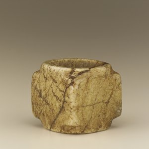 Quadratischer, hohler Zylinder vom Typ tsung von Qing Dynasty Chinese School