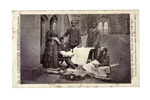 Tom und Agnes Livingstone, Abdullah Susi, James Chuma und Horace Waller, Newstead Abbey, England von R. and Son Allen