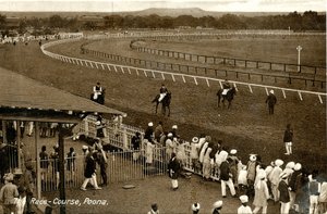 Die Rennbahn, Poona, ca. 1900-30 von Raphael Tuck and Sons