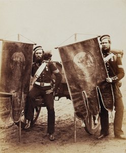 Kompaniesergeant Christy und Sergeant McGifford, Royal Artillery, 1856 (Sepiafoto) von Robert Howlett