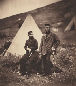 Captain Graham und Captain MacLeod, 42. Regiment, 1855, gedruckt 1856 von Roger Fenton