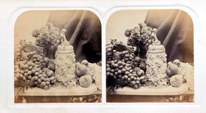 Elfenbeinkrug und Früchte von Roger Fenton