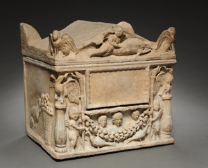 Aschenkiste von Roman