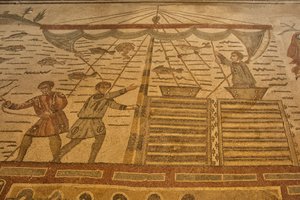 Halle der großen Jagd, Bodenmosaik Jagdszene, Villa Romana del Casale, Piazza Armerina, Sizilien, Italien von Roman