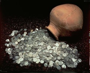 Krug, der einen Schatz römischer Silbermünzen enthielt, aus Falkirk, Mitte des 3. Jahrhunderts n. Chr. von Roman