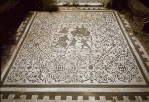 Bodenmosaik des Hauses von Dionysos und Ariadne, 2. Jahrhundert (Fotografie) von Roman