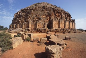 Königliches Mausoleum von Mauretanien, genannt Grab des Christen wegen der Kreuze auf den falschen Türen von Roman Republican Period
