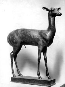 Figur eines Hirsches