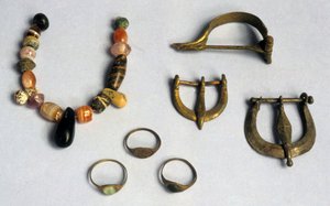 Ringe, Schnallen und Fibeln, Masada (Mischtechnik) von Roman Roman