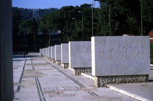 Rom, Foro Italico. Die Allee des Ruhms. Jeder Stein trägt eine Inschrift, die an einen Sieg erinnert