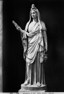 Statue der Isis
