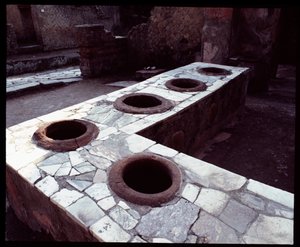 Thermopolium-Marmortheke, 5. Jahrhundert v. Chr. - 1. Jahrhundert n. Chr.
