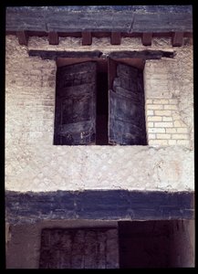 Ansicht eines verkohlten Fensters eines Hauses der Vorhalle des Decumanus Maximus, 5. Jahrhundert v. Chr. - 1. Jahrhundert n. Chr.