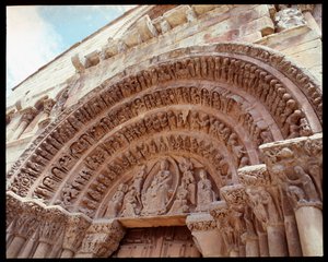 Romanische Kunst: Tympanon der Kirche von Saint Dominica (Iglesia de Santo Domingo, St. Dominikus Kirche Tympanon) 12. Jahrhundert Soria, Spanien