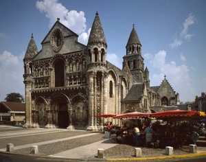 Romanische Kunst: Ansicht von Notre Dame la Grande. 12. Jahrhundert Poitiers