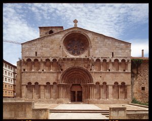 Romanische Kunst: Ansicht der Kirche St. Dominica (Iglesia de Santo Domingo, St.-Dominikus-Kirche) 12. Jahrhundert Soria, Spanien