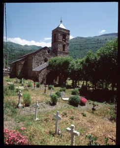 Ansicht der Kirche und des Friedhofs (Fotografie)