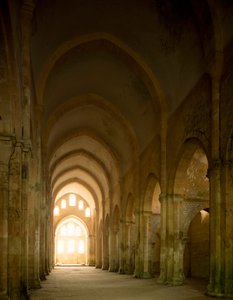 Ansicht des Kirchenschiffs der Zisterzienserabtei, gegründet im 12. Jahrhundert