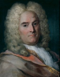 Ein Herr in einem grauen Umhang über einem goldbestickten Mantel von Rosalba Giovanna Carriera