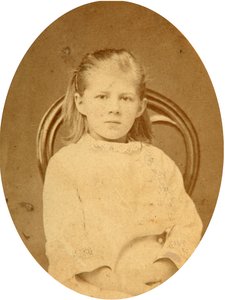 Porträt von Lyubov F. Dostoyevskaya, Tochter des Autors Fjodor Michailowitsch Dostojewski