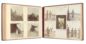 Die russische kaiserliche Familie, Seite aus einem Fotoalbum, ca. 1897-99