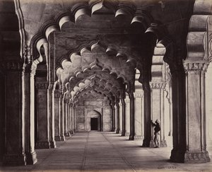 Agra. Die Motee Hasjid in der Perlenmoschee. Ansicht des gesamten Ganges von Samuel Bourne